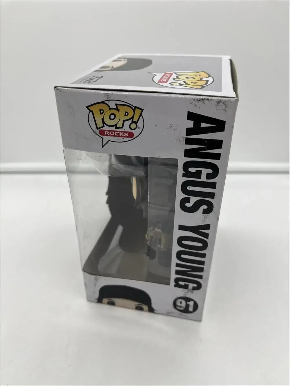 Funko Pop! Angus Young #91 ACDC W/soft Protector Rocks Heavy Metal Guitar